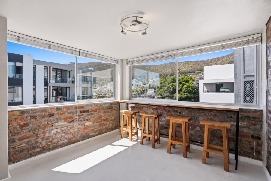 To Let 2 Bedroom Property for Rent in Sea Point Western Cape